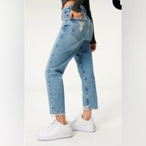 Good American Good Girlfriend Broke Down Hem Jeans (Blue 863) Size 18 - See Meas
